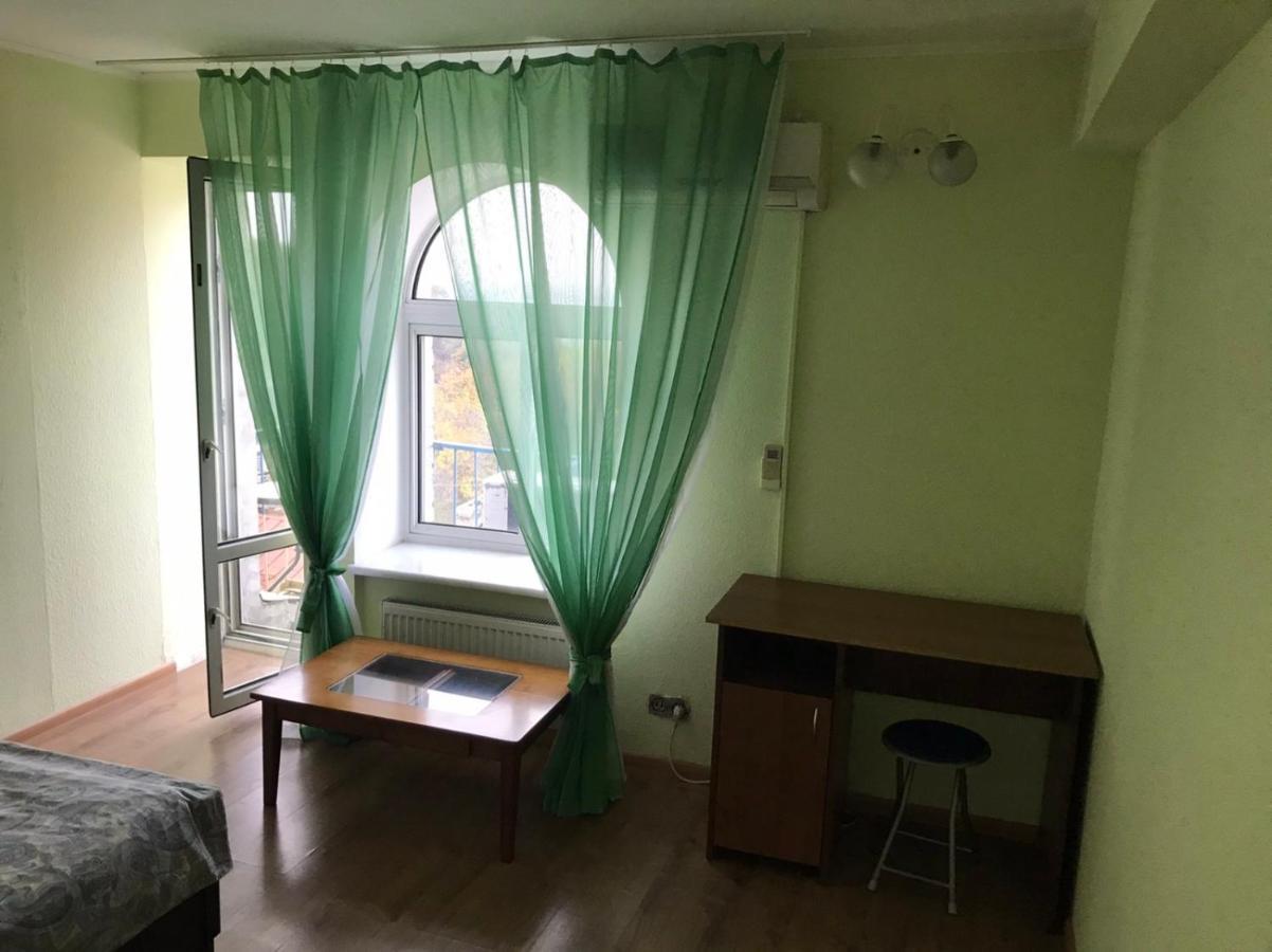 Bunker Best Mini-Hotel Kiev Exterior foto